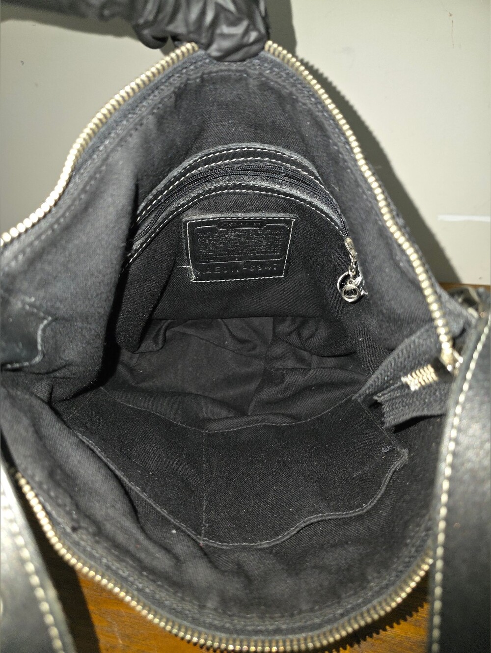 Like New!Coach Signature Jacquard Black/Leather Crossbody bag - Picture 9 of 10